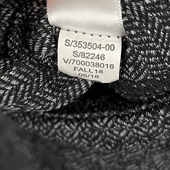 ATHLETA Mercer Split Hem Cropped Leggings in herringbone - Picture 9 of 11